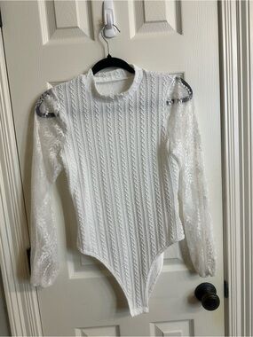 SHEIN White Lace-Detail Long Sleeve Bodysuit